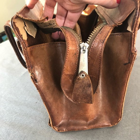 Vintage Matador Tooled Handbag - Picture 7 of 8